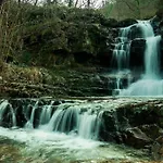 La Casa Del Rio. * La Serna (Cantabria)