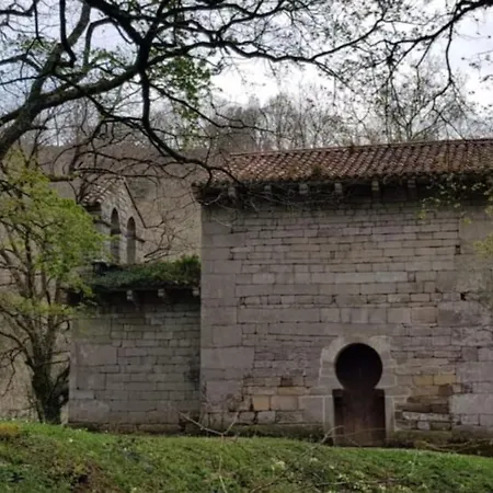 La Casa Del Rio.