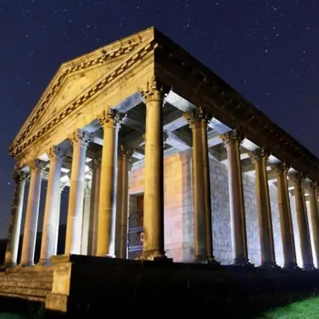 La Casa Del Rio. Дом отдыха *